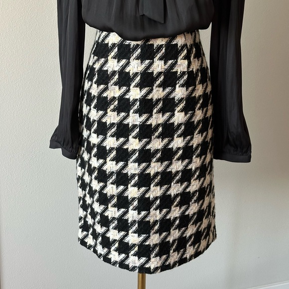 Jaclyn Smith Dresses & Skirts - Jaclyn Smith Houndstooth Pencil Skirt Knee-Length Work